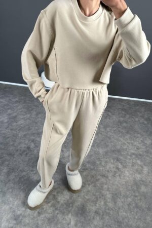 спортивный костюм жіночий